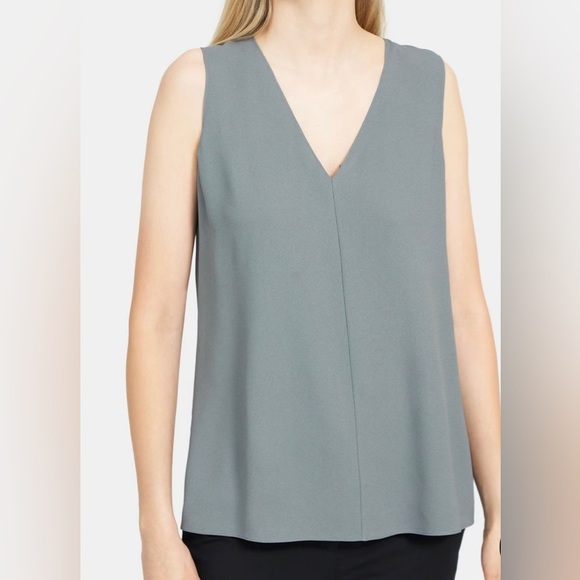 THEORY a-line v-neck black sleeveless blouse in Rosalina crepe size XS - Picture 2 of 13